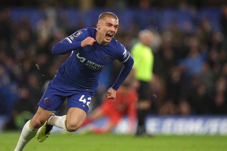 RMC：英超豪门和皇马巴萨都在关注马赛中锋罗比尼奥-瓦斯