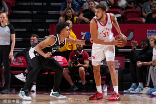 亚冠精英半场：牟再现破僵，朴青孝屡献神扑，江原1-0武里南联