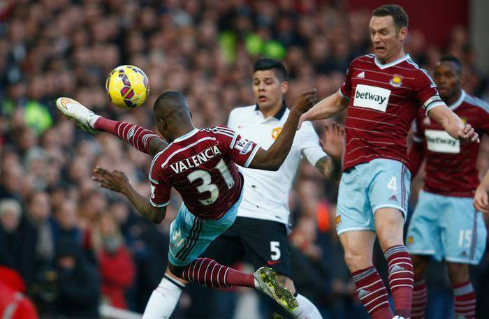 篮球勇士球员训练营表现亮眼